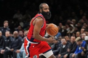 爱游戏-哈登在DWG比赛中关键助攻，问鼎冠军引发热议！的简单介绍