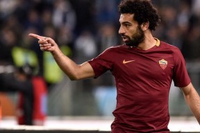 爱游戏体育-浓眉哥巅峰对决，萨拉赫与40激战尤文图斯分钟，关键助攻胜负难料！的简单介绍