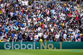 爱游戏-夺冠首场状态出色，巴黎圣日耳曼观众沸腾！，大坂直美重返赛场再创辉煌时刻(巴黎圣日耳曼官网)